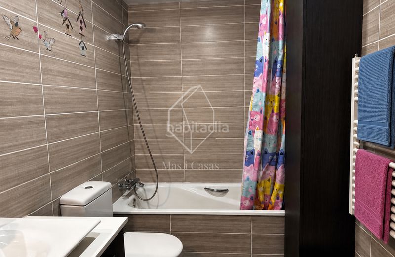 Foto 18c534ec-8496-49ec-ae56-573522ad984a. Casa adossada a carrer ponent 68 a Eixample Residencial Escala (L´)