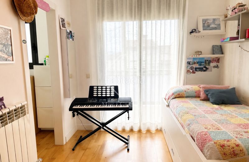 Foto f802733e-7d89-4a91-9571-2d1e6602d9ed. Casa adossada a carrer ponent 68 a Eixample Residencial Escala (L´)