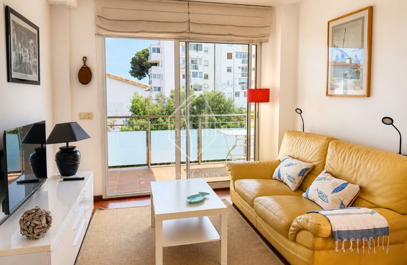 Foto 084d0649-ca0b-43c8-abf4-1473962ba256. Dúplex amb calefacció aparcament piscina a Eixample Residencial Escala (L´)