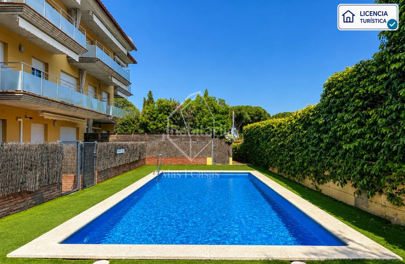 Foto b5382a78-2b09-444c-b892-fe1d75baa87f. Dúplex en carrer llebeig 28 en exclusiva en Eixample Residencial Escala (L´)