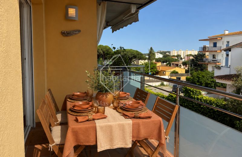 Foto e7e07a9c-4754-4621-8c2a-720c4f1d4337. Dúplex amb calefacció aparcament piscina a Eixample Residencial Escala (L´)
