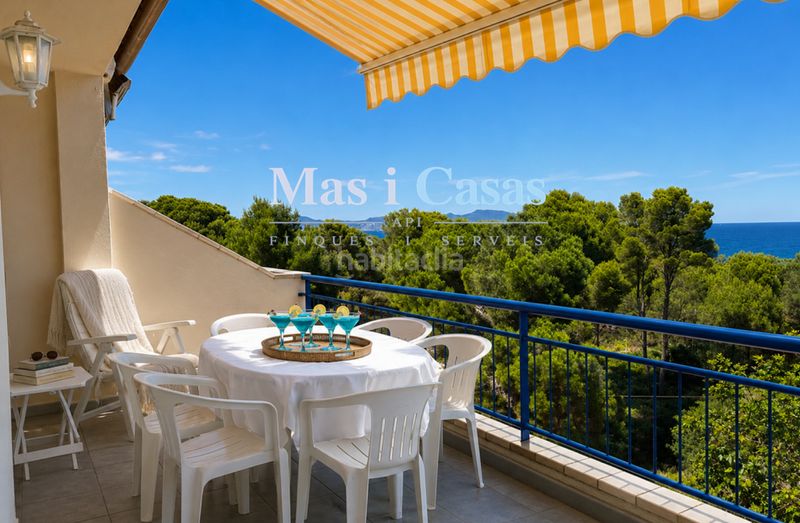 Foto 24635c34-88a3-498c-a451-c6a55f829a84. Apartament a avinguda riells 170 a Port - La Clota - Puig Sec Escala (L´)