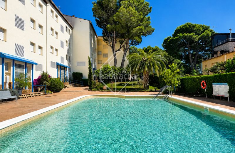Foto 5ca165b5-35fa-46b7-b87e-297a57d9d3b6. Apartament a avinguda riells 170 a Port - La Clota - Puig Sec Escala (L´)