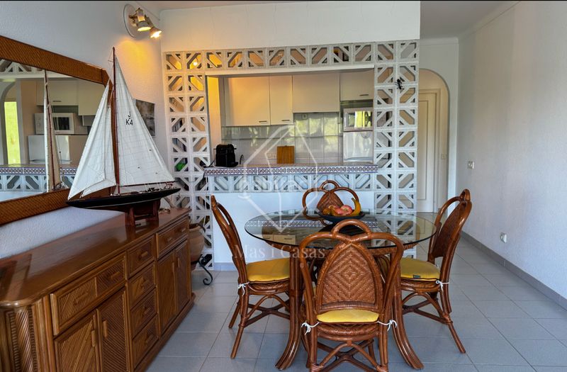 Foto 9f43adb5-8a8a-41b9-a504-377e75056c31. Apartament a avinguda riells 170 a Port - La Clota - Puig Sec Escala (L´)
