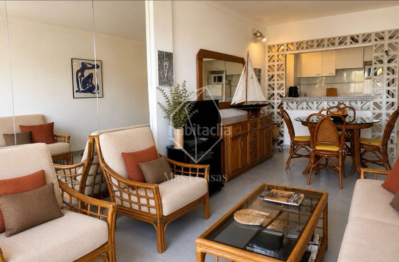 Foto d9552899-d2ef-463c-8b9f-f590de779777. Apartament a avinguda riells 170 a Port - La Clota - Puig Sec Escala (L´)