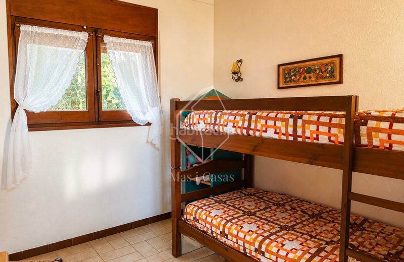Foto 0f6473a0-8377-4969-93c0-ed88b20abd89. Casa a plaça puig sec 9 a Port - La Clota - Puig Sec Escala (L´)