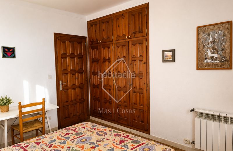 Foto fa446a43-bd67-4aad-9227-30b47440a483. Casa a plaça puig sec 9 a Port - La Clota - Puig Sec Escala (L´)