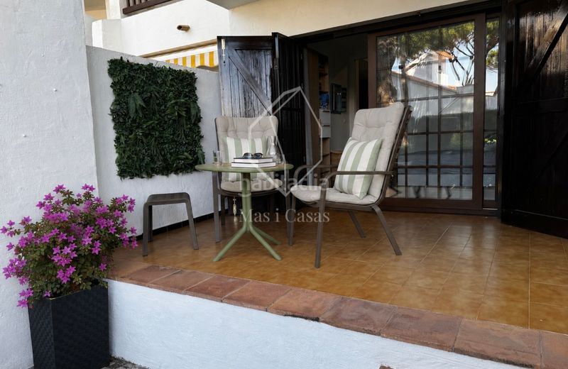 Foto 966184fa-502f-441e-8e10-6a17ac1beb8a. Apartament a carrer berenguer mallol 12 a Port - La Clota - Puig Sec Escala (L´)