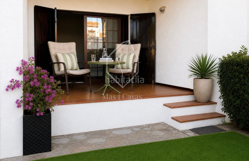 Foto e37b3b1d-0587-4238-9df2-0edfd22878ba. Apartament a carrer berenguer mallol 12 a Port - La Clota - Puig Sec Escala (L´)
