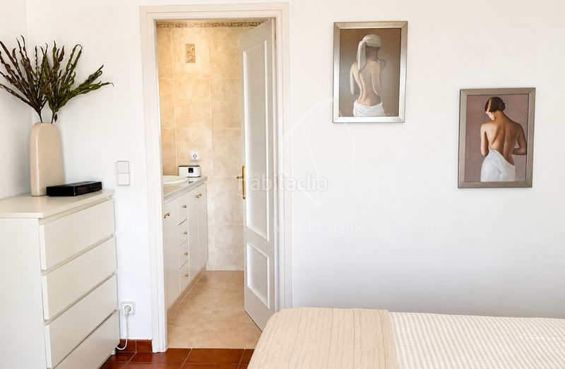 Foto 484b4015-ca70-4c03-bac7-1debadc67466. Casa en carrer vall d'aran 44 casa lumière en Port - La Clota - Puig Sec Escala (L´)