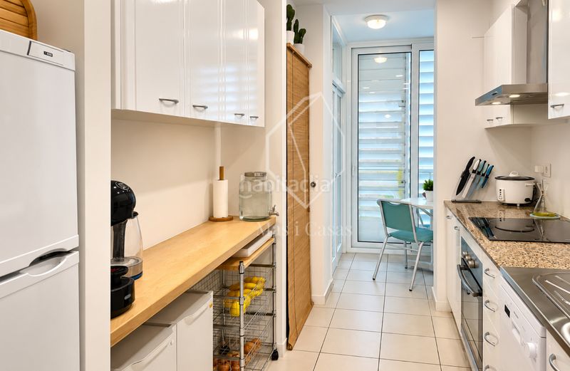 Foto 3cbe0874-f25c-4cbc-8231-2607a6c0fcee. Apartament amb calefacció a Nucli Antic Escala (L´)