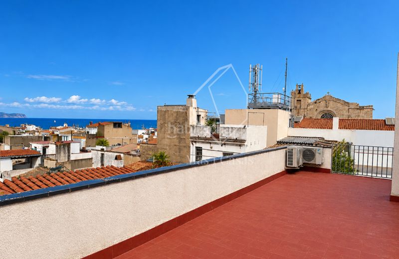 Foto b2869311-151b-48e7-ba6c-d01da68c89c4. Apartament amb calefacció a Nucli Antic Escala (L´)