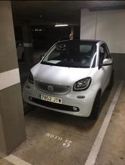 Aparcament de moto a Carrer de fra luis de león 2. Oportunidad!