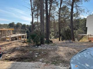 Terreny residencial a Carrer de valentí castanys 16. Más cotizado