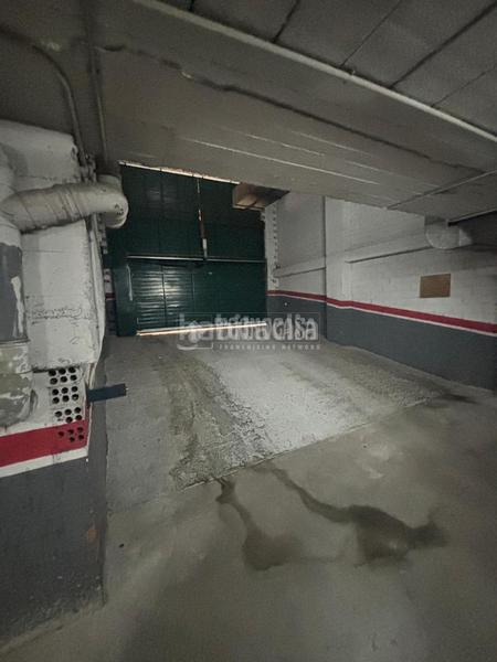 Foto 126b43dd-9fa1-45c3-92a8-17fe362964f3. Parking coche boxplaza de garaje en venta en Sant Andreu de Palomar Barcelona