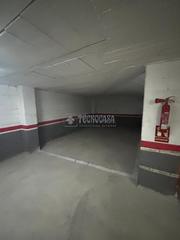 Parking voiture à Sant Andreu de Palomar. Boxplaza de garaje en venta en barcelona