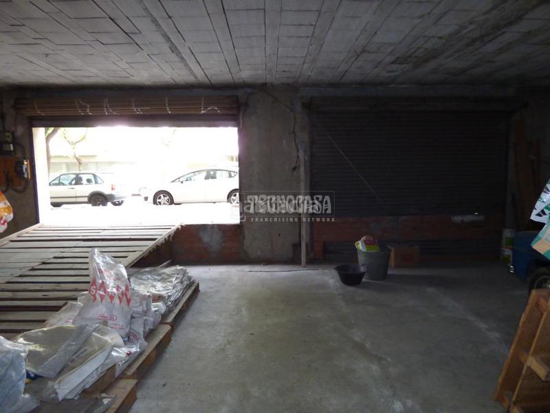 Foto 82e5800c-70c0-4915-8ba6-ff5d75642022. Local comercial tienda en venta en La Sagrera Barcelona