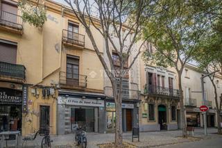 Edifici a Sant Andreu de Palomar. Edificio en venta en barcelona