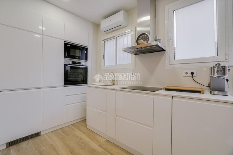 Foto f4c2e6b8-3dbd-4b23-815e-23f3d93903c6. Àtic a Sant Andreu de Palomar Barcelona