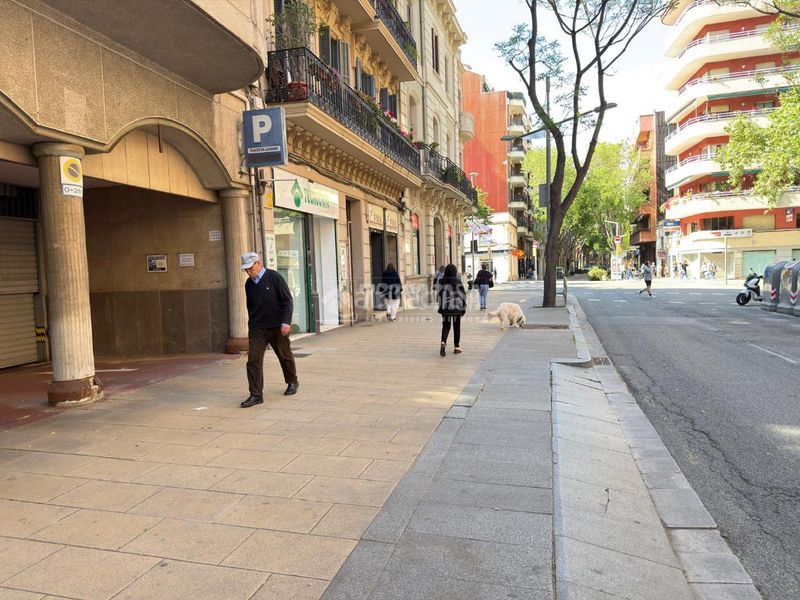 Foto 46c3f2f2-bfb2-4275-8f0e-a0b86f716bb4. Aparcament cotxe a Sant Andreu de Palomar Barcelona