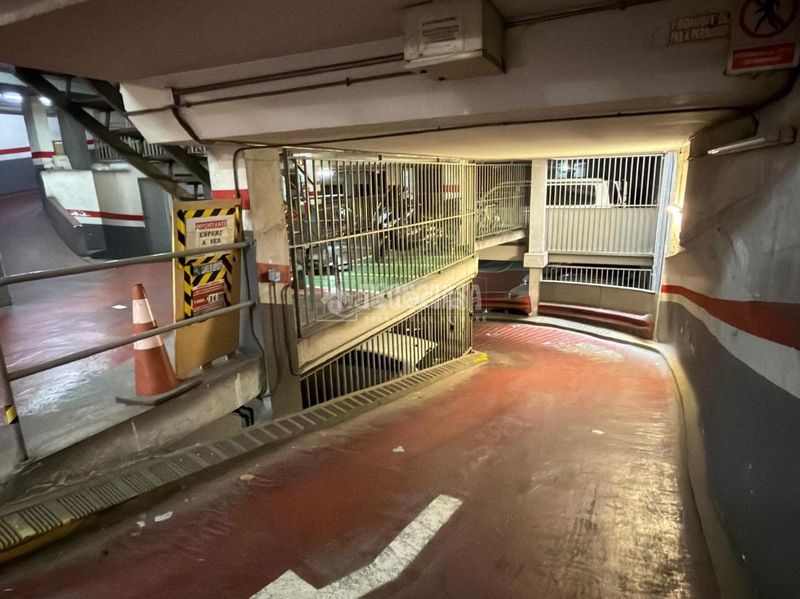 Foto 880142be-fa8b-4930-aa3f-b307a6c44681. Aparcament cotxe a Sant Andreu de Palomar Barcelona