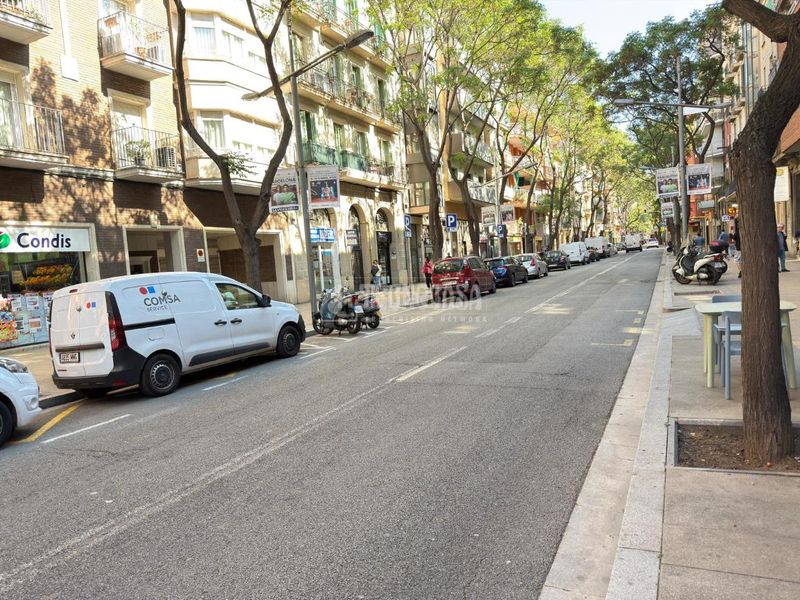 Foto c118b893-29e7-4f42-ad13-e832ea2b7312. Aparcament cotxe a Sant Andreu de Palomar Barcelona