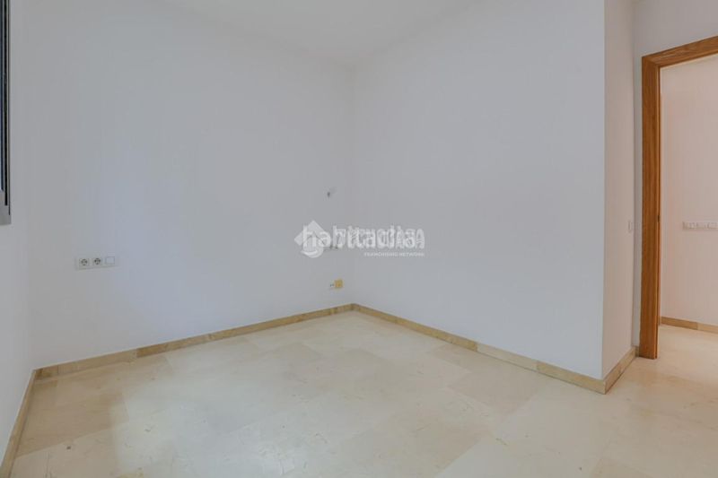 Foto 56e0b9fd-7797-4927-a3fa-2413ba3445cc. Casa aparellada amb calefacció a Sant Andreu de Palomar Barcelona