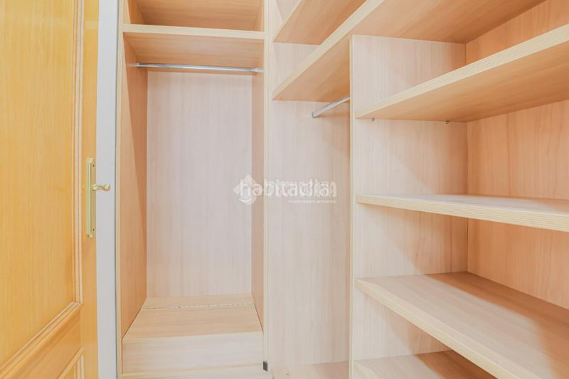 Foto 983ca469-5395-443c-be54-00913026ce31. Casa aparellada amb calefacció a Sant Andreu de Palomar Barcelona