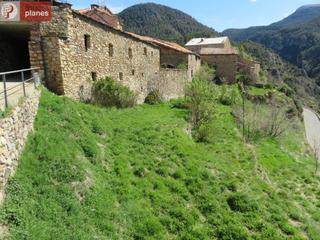 Masia a Vansa i Fórnols (La). Finca en adraén