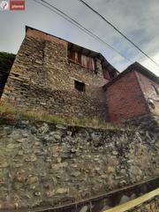 Casa a Valls de Valira (Les). Pajar y era en bescaran