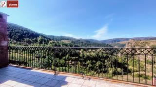 Casa a Montferrer i Castellb. Casa en guils del cant