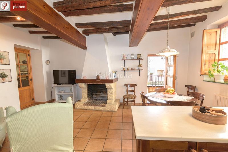 Foto 6e642bf5-bd04-4613-96ad-b70e416f0377. Casa amb calefacció aparcament a Organyà