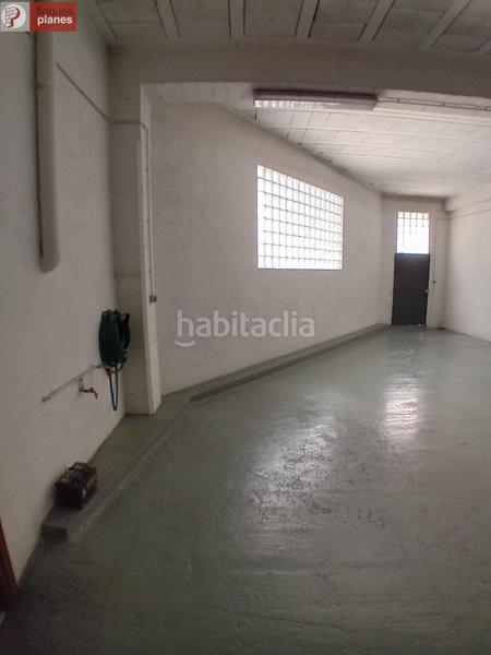 Foto d3b6da81-c0d2-40f4-8224-c3e1aac6be5b. Aparcament cotxe a Seu d´Urgell (La)
