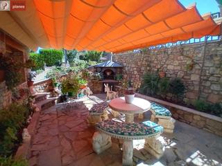 Xalet a Montferrer i Castellb. Chalet en montferrer i castellb, situado en la urbanizacin bal