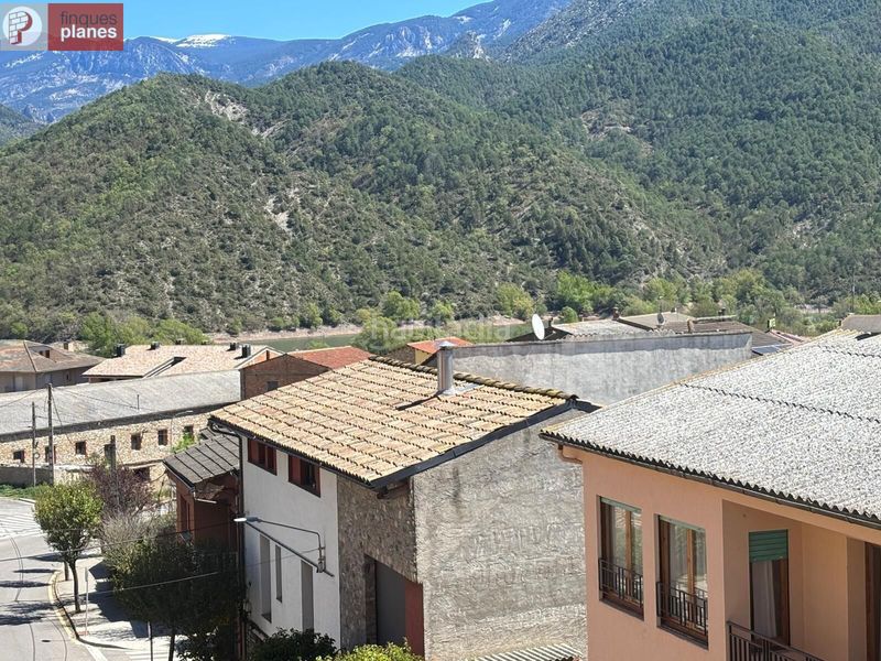 Foto d5c9e5ea-e83f-46c5-aea3-10f633584c81. Dúplex amb aparcament a Coll de Nargó