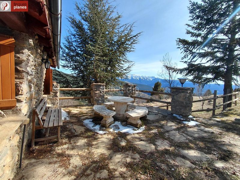 Foto 093c372a-05ba-454b-836e-265a1161f1e8. Casa amb aparcament a Valls de Valira (Les)