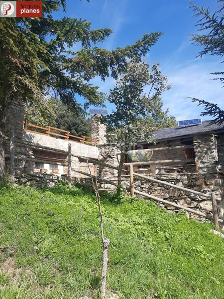 Foto 212d97a9-c940-42f2-ae73-0aac2323ac9e. Casa amb aparcament a Valls de Valira (Les)