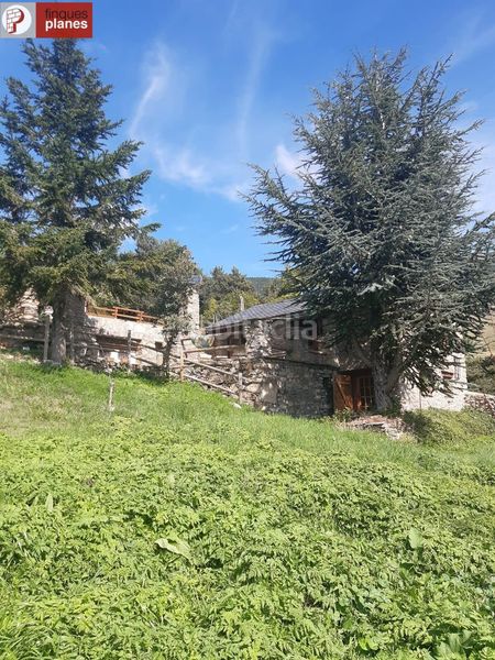 Foto 313453f5-ede6-4ea2-af21-c3371b82e2e5. Casa amb aparcament a Valls de Valira (Les)