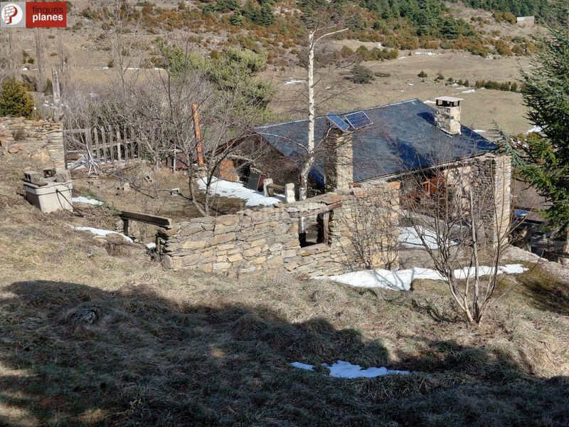 Foto 472ebe70-a87f-4e38-996c-89dad441a6a5. Casa amb aparcament a Valls de Valira (Les)