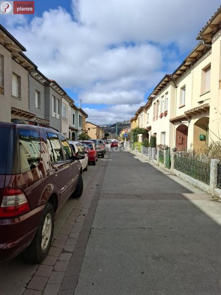 Foto d8ca8e72-b06b-4c73-b8a7-6423ec4499ea. Casa a Seu d´Urgell (La)