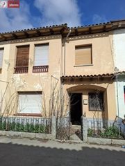 Casa a Seu d�Urgell (La). Casa en santa magdalena la seu durgell a reformar
