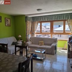 Piso en Seu d�Urgell (La). Amplia vivienda cantonera con vistas al cad� con garaje tipo box