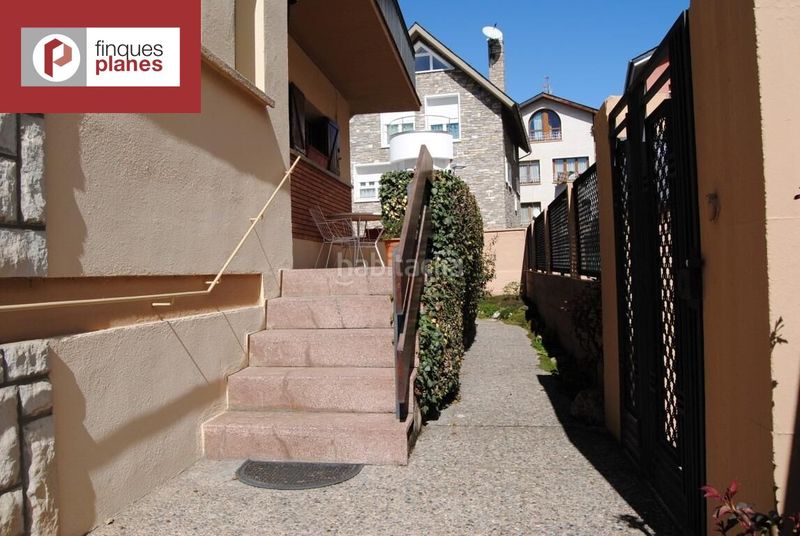 Foto 4bf471c1-414f-4a18-8cea-20595706a33e. Casa amb aparcament a Seu d´Urgell (La)