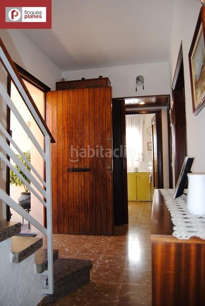 Foto 57e8c680-cd47-42c8-aa89-b7b2c2fb46ea. Casa amb aparcament a Seu d´Urgell (La)
