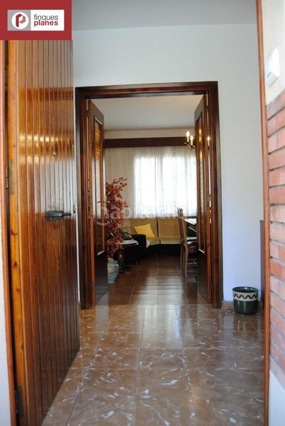Foto 81eef22a-2810-4ba8-8696-192dc0408408. Casa amb aparcament a Seu d´Urgell (La)