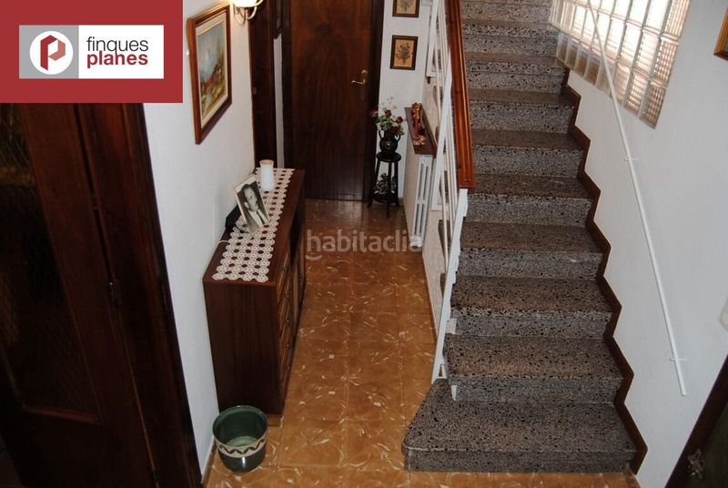 Foto 95a33c90-d5bf-4d2e-9933-a708c4e23b0a. Casa amb aparcament a Seu d´Urgell (La)