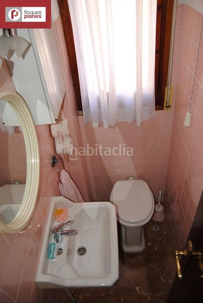 Foto f7567728-5b3b-4e36-ace3-69414c3d753a. Casa amb aparcament a Seu d´Urgell (La)