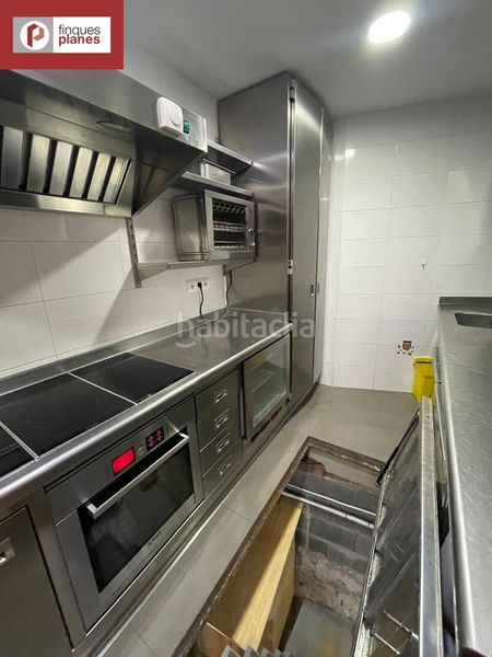 Foto 6bf83a3f-3fef-466e-ad89-84069bc2b53e. Alquiler local comercial restaurante totalmente equipado en el casco antiguo de la seu durgell en Seu d´Urgell (La)