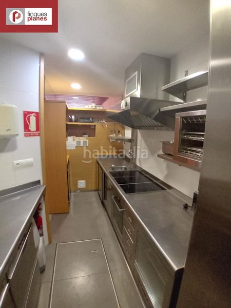 Foto 79ef8426-7fe9-4e23-866c-464225a1eb23. Alquiler local comercial restaurante totalmente equipado en el casco antiguo de la seu durgell en Seu d´Urgell (La)