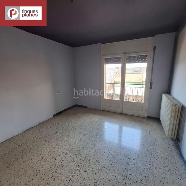 Foto a87b3222-636c-4ca7-b86e-687b4031fcf9. Pis a Seu d´Urgell (La)